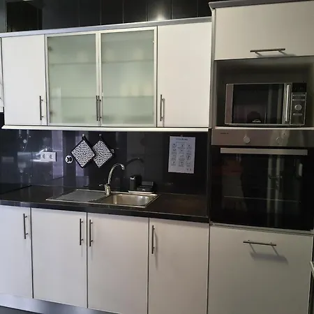 Comfortable In Ribeira Grande, 69 M², Garden *