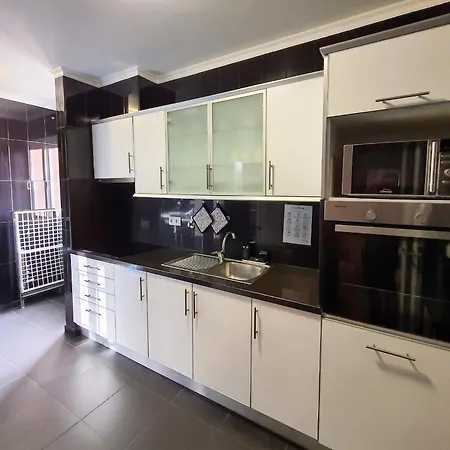 Comfortable In Ribeira Grande, 69 M², Garden Apartment Ribeira Grande