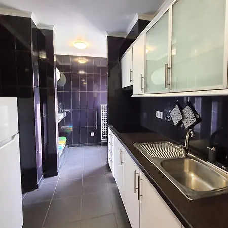 Apartment Comfortable In Ribeira Grande, 69 M², Garden *