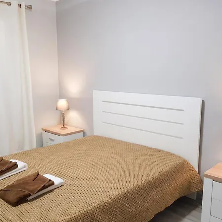 Comfortable In Ribeira Grande, 69 M², Garden Apartment Ribeira Grande
