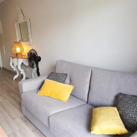Comfortable In Ribeira Grande, 69 M², Garden Apartment Ribeira Grande